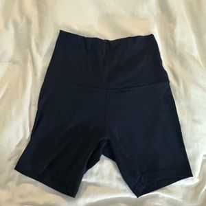 navy blue align short 4inch